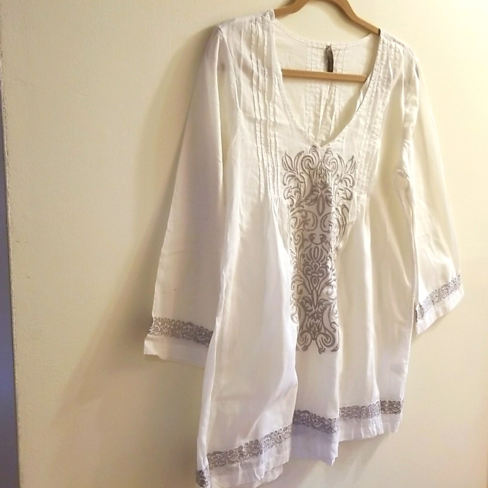 Stetson white embroidered top women’s medium